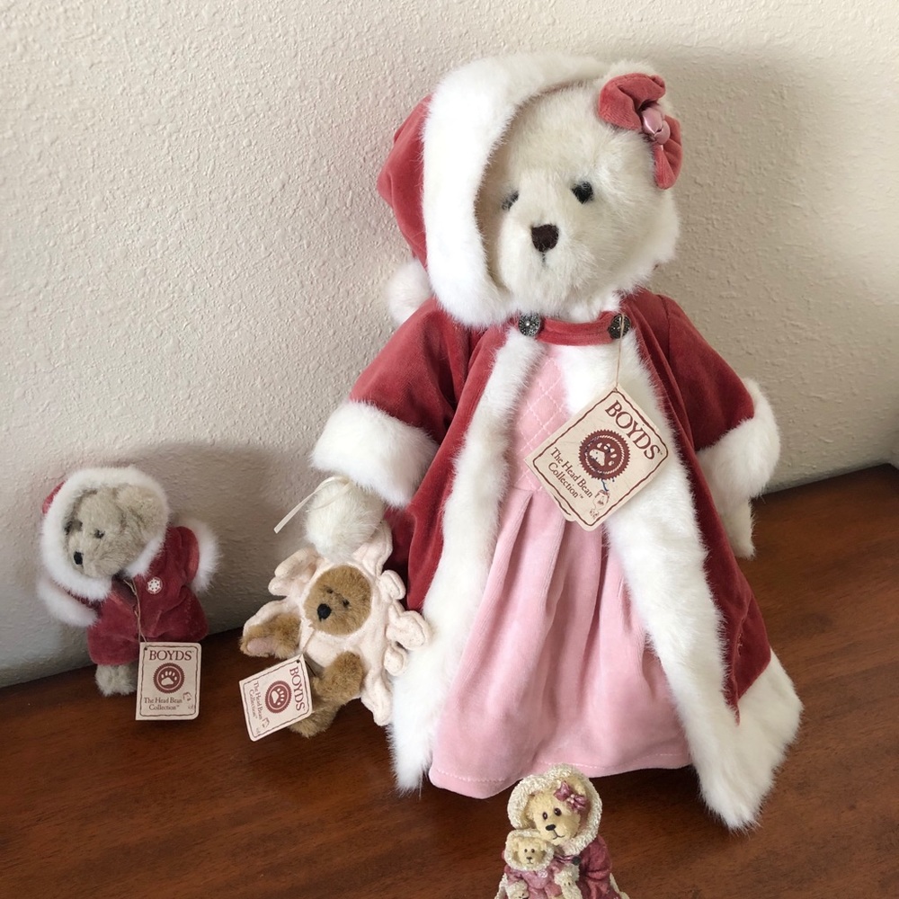 Boyd’s Bears “FROSTBEARY” Plush Christmas Lot
